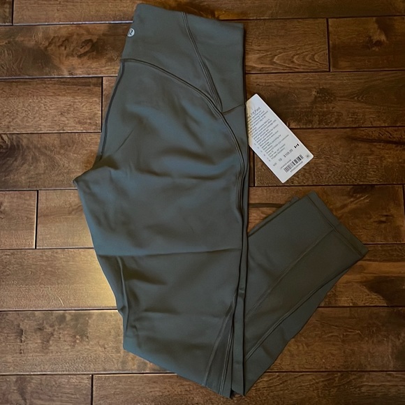 Lululemon Train Times 7/8 Pants Sage NWT - Picture 5 of 7